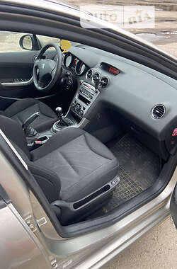 Універсал Peugeot 308 2011 в 