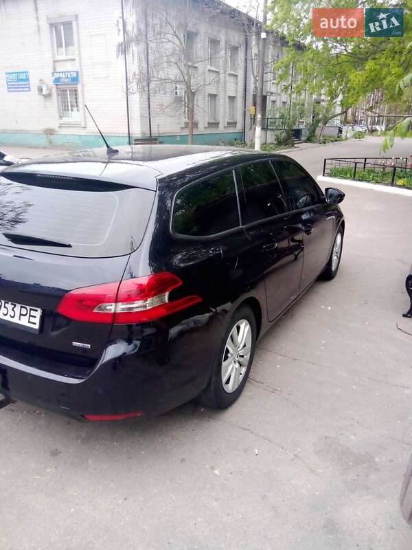 Універсал Peugeot 308 2015 в Києві