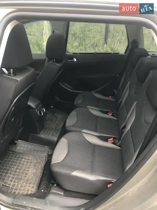 Универсал Peugeot 308 2012 в 