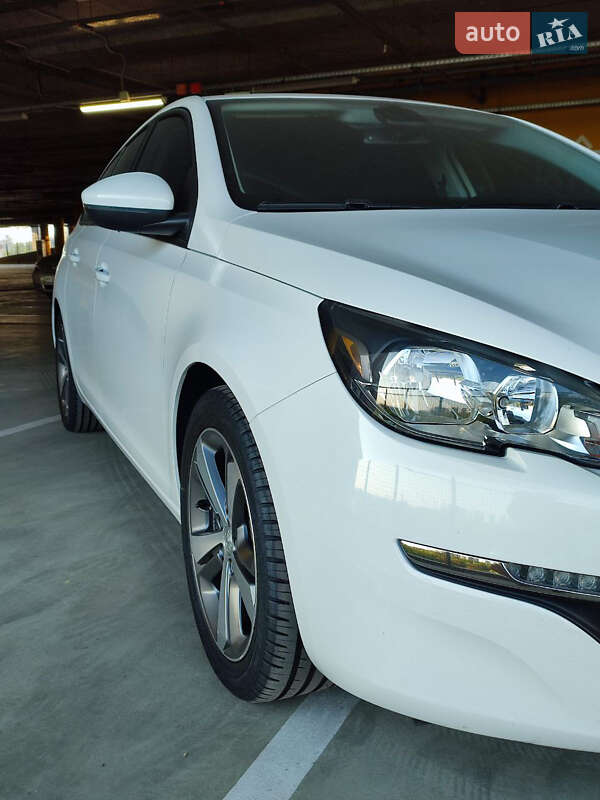 Універсал Peugeot 308 2015 в Києві