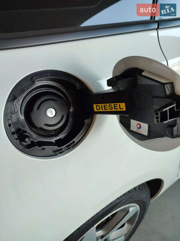 Універсал Peugeot 308 2015 в Києві