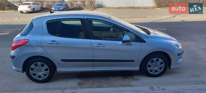 Peugeot 308 2010