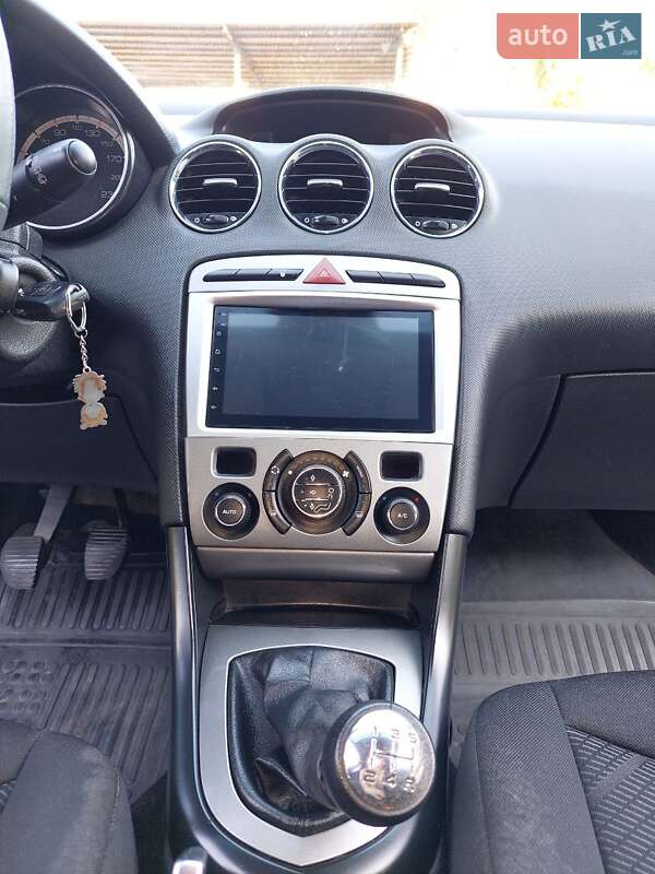 Хетчбек Peugeot 308 2010 в Тальному