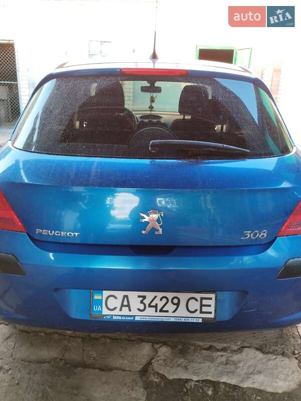 Хэтчбек Peugeot 308 2010 в Умани