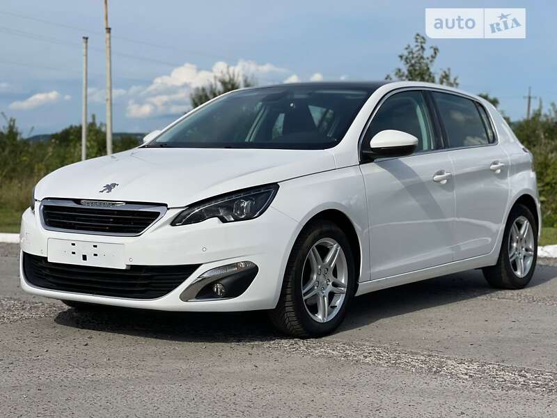 Хетчбек Peugeot 308 2015 в Ужгороді