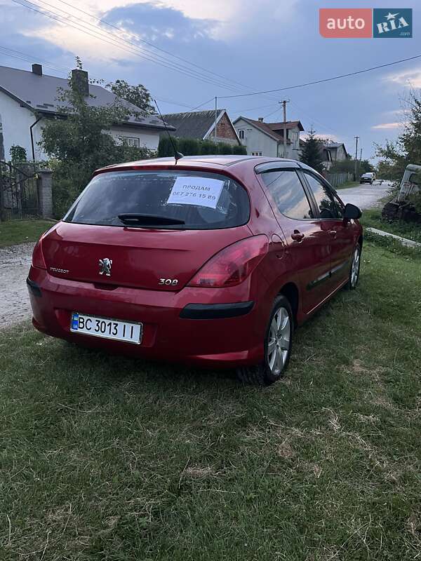 Хетчбек Peugeot 308 2008 в Городку