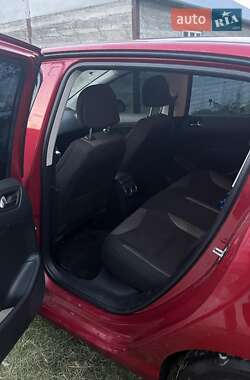 Хэтчбек Peugeot 308 2008 в 