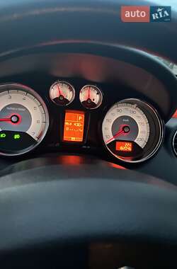 Хэтчбек Peugeot 308 2008 в 