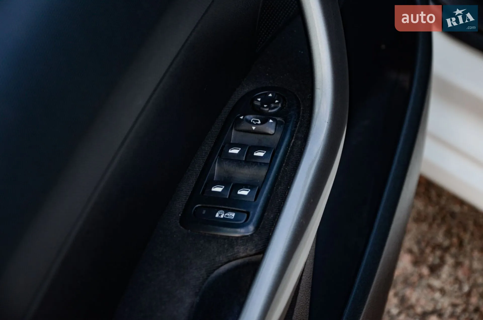 2012 Peugeot 308 - мініатюра 8
