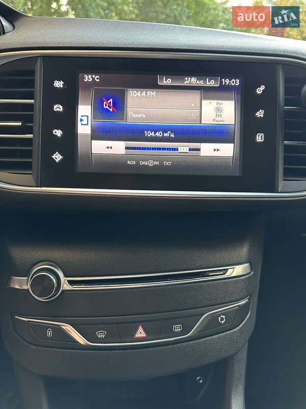 Универсал Peugeot 308 2015 в Каменском