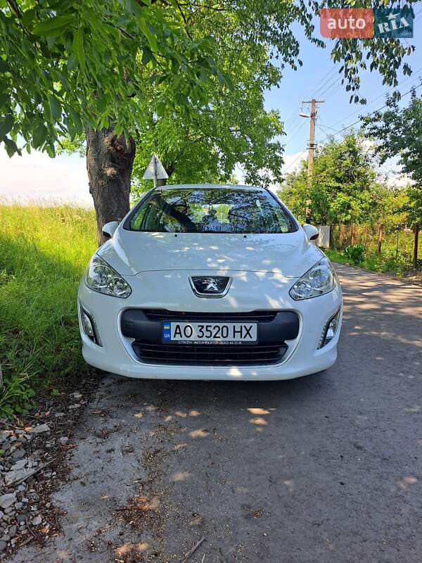 Peugeot 308 2012