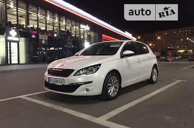 Хэтчбек Peugeot 308 2015 в Харькове