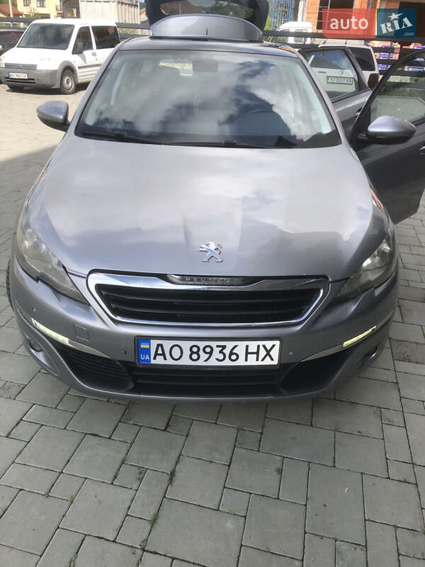 Універсал Peugeot 308 2014 в Мукачевому