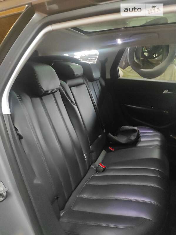 Універсал Peugeot 308 2015 в Решетилівці