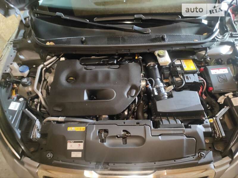 Універсал Peugeot 308 2015 в Решетилівці