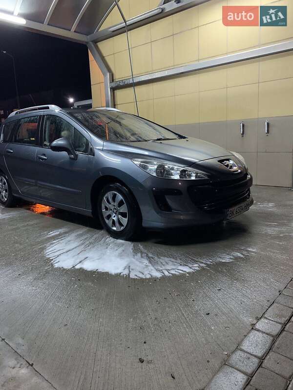 Універсал Peugeot 308 2010 в Костопілі