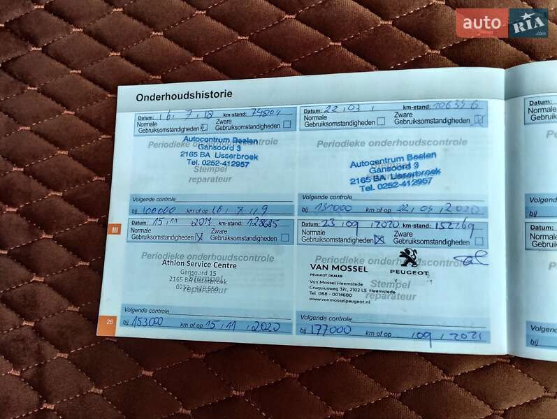 Універсал Peugeot 308 2015 в Чернівцях