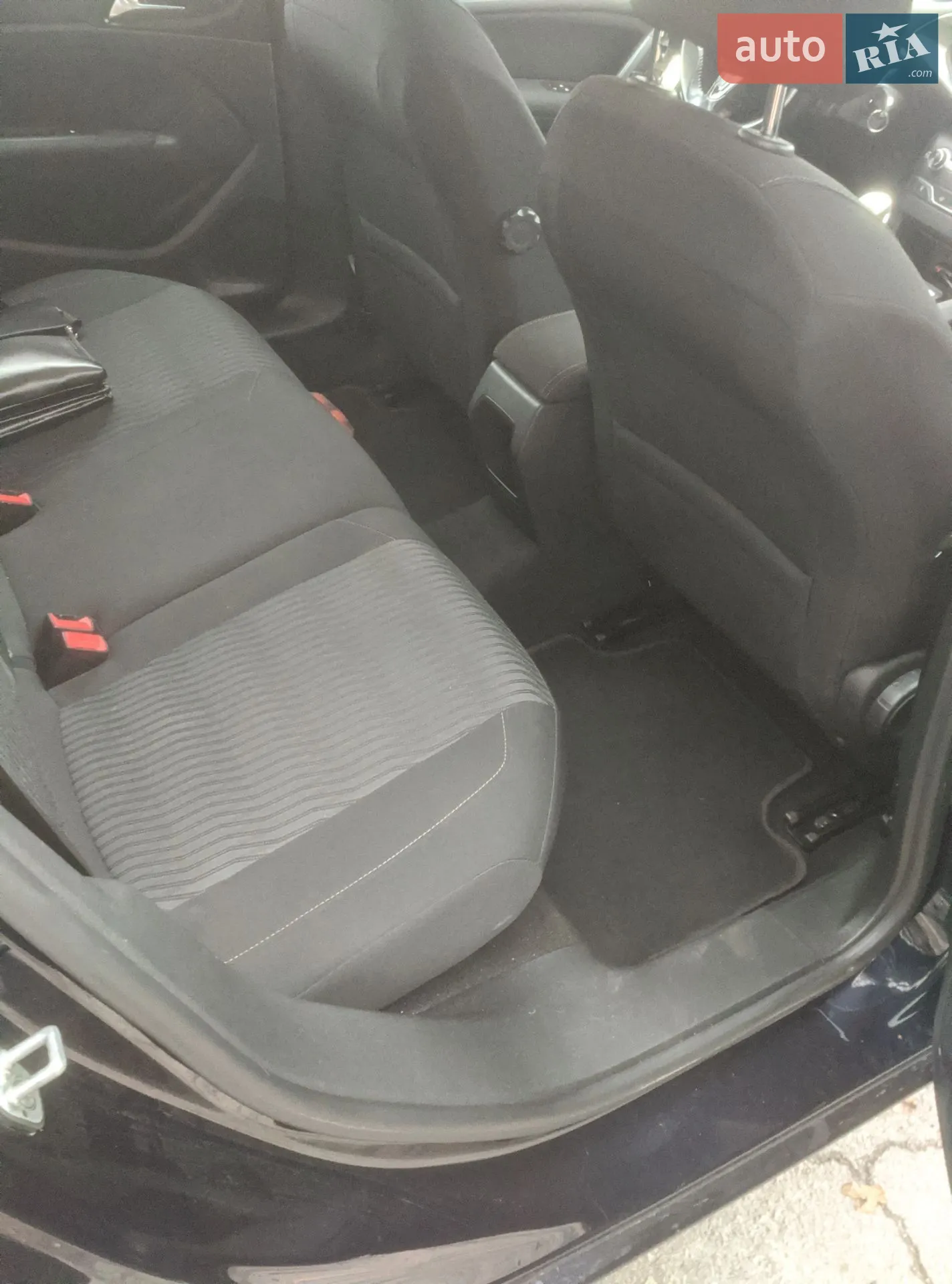 2015 Peugeot 308 - мініатюра 8