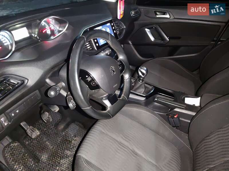 Универсал Peugeot 308 2014 в Желтых Водах фото 5 Универсал Peugeot 308 2014 в Желтых Водах