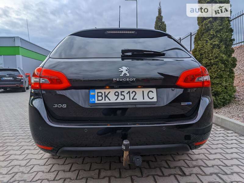 Універсал Peugeot 308 2014 в Рівному