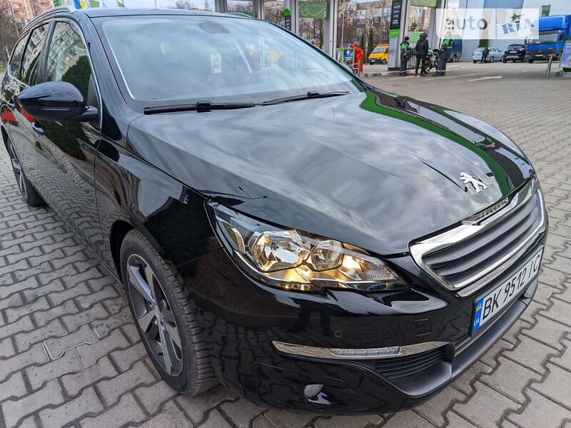 Універсал Peugeot 308 2014 в Рівному