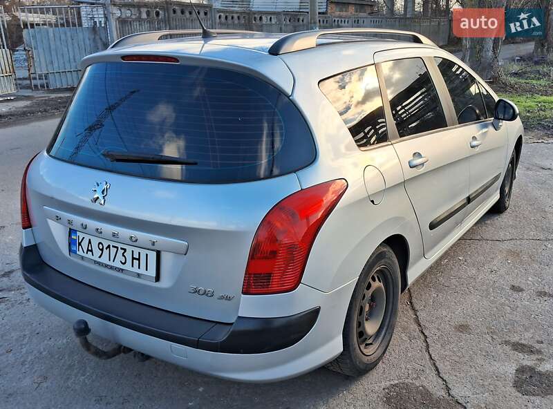 Універсал Peugeot 308 2011 в Києві