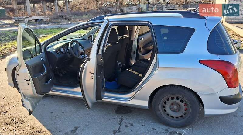 Універсал Peugeot 308 2011 в Києві