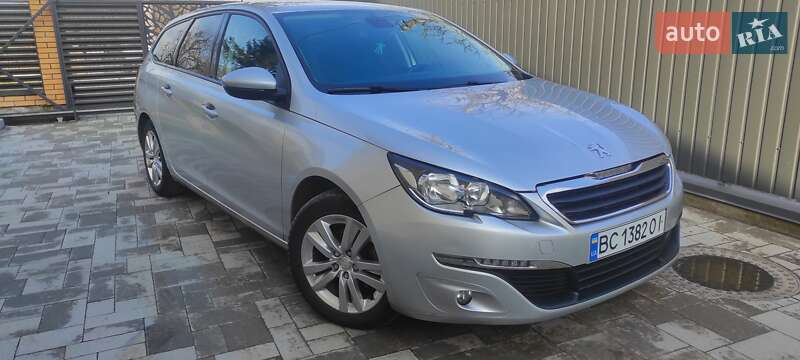 Универсал Peugeot 308 2016 в Самборе