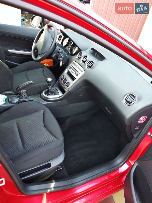 Універсал Peugeot 308 2010 в Дубні