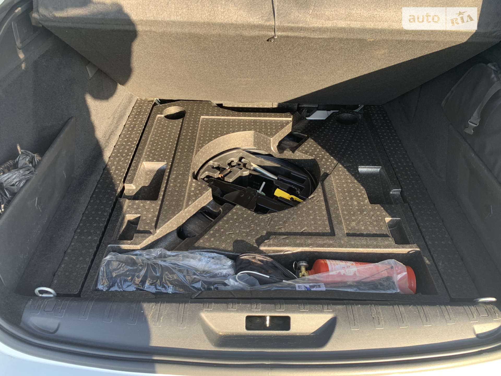 2015 Peugeot 308 - мініатюра 9