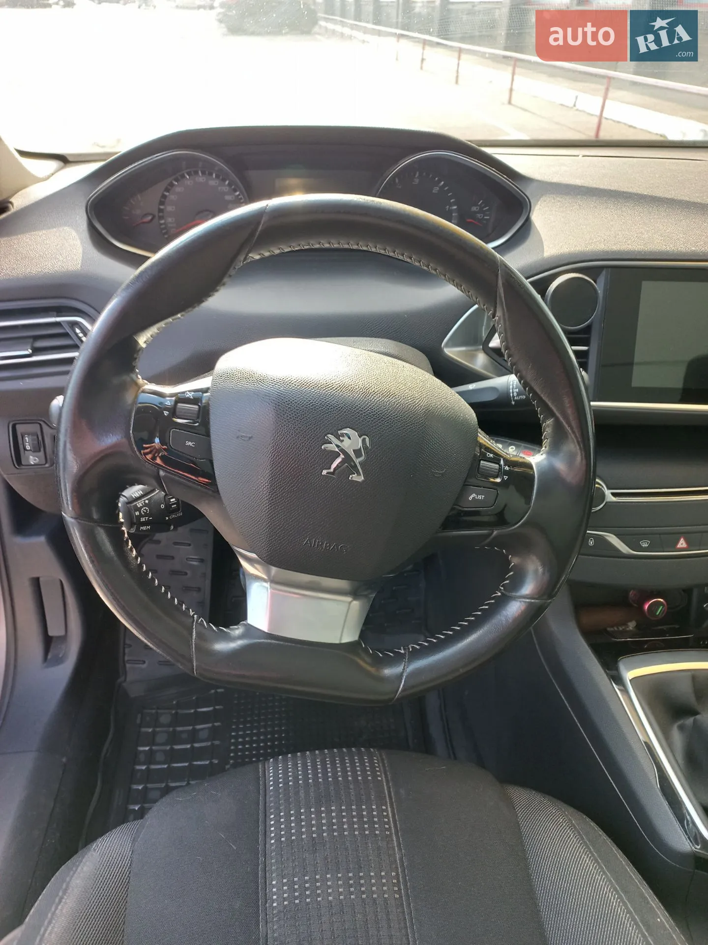 2015 Peugeot 308 - мініатюра 4