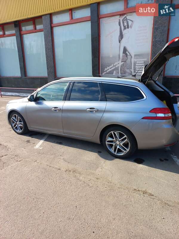 Універсал Peugeot 308 2015 в Черкасах