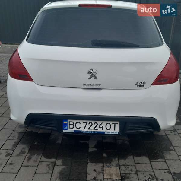 Хетчбек Peugeot 308 2013 в Ужгороді
