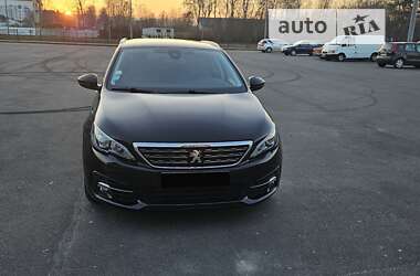 Универсал Peugeot 308 2018 в Львове