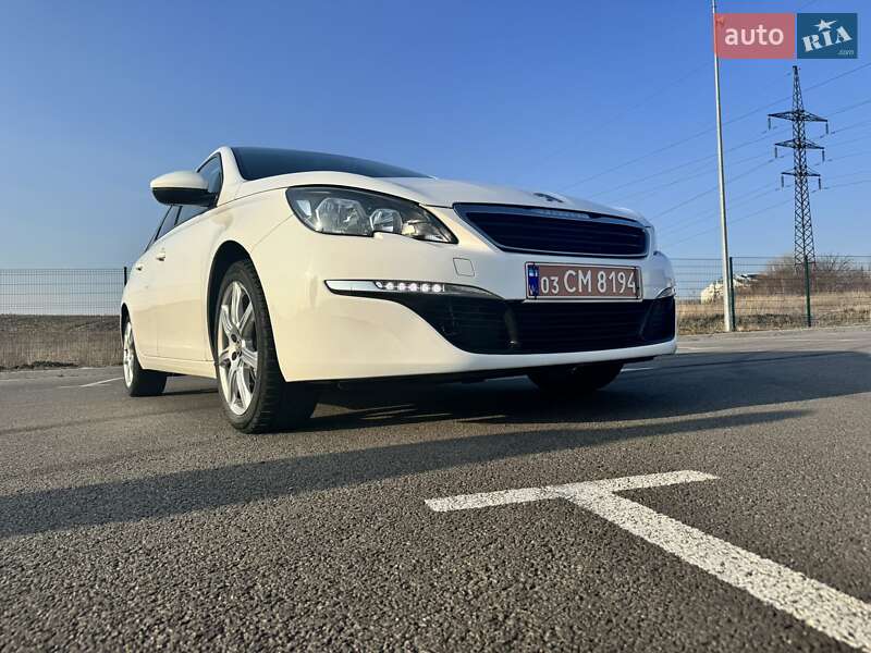 Універсал Peugeot 308 2015 в Рівному
