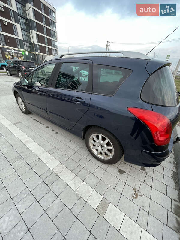 Універсал Peugeot 308 2010 в Львові