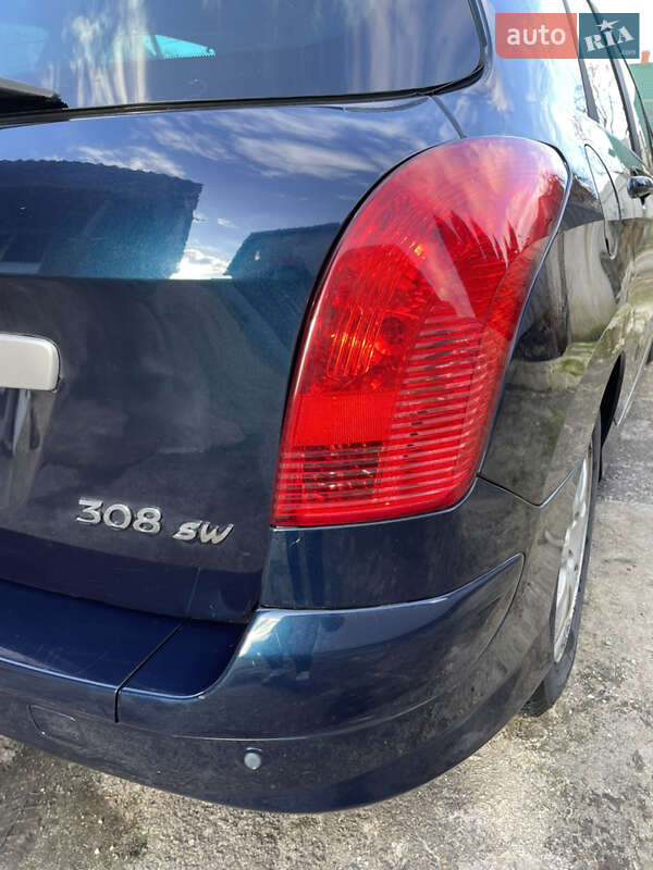 Універсал Peugeot 308 2010 в Львові