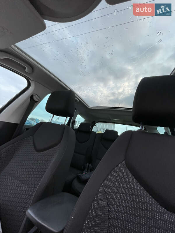 Універсал Peugeot 308 2010 в Львові