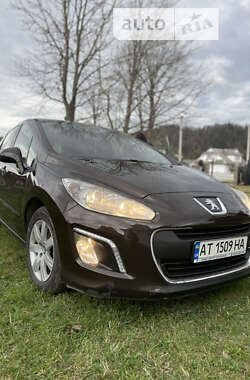 Хетчбек Peugeot 308 2011 в Коломиї