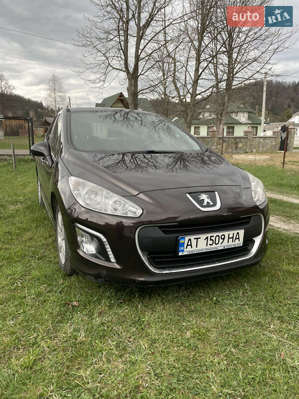 Хэтчбек Peugeot 308 2011 в Коломые