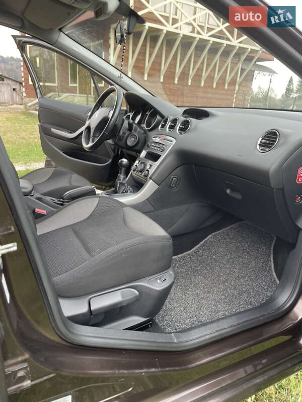 Хэтчбек Peugeot 308 2011 в Коломые