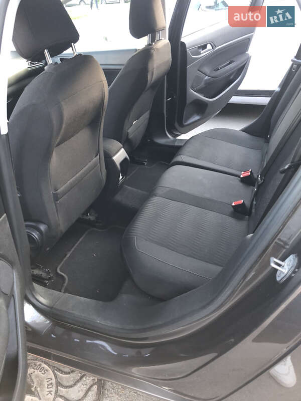 Універсал Peugeot 308 2015 в Києві