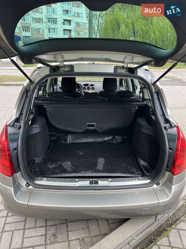 Універсал Peugeot 308 2011 в Львові