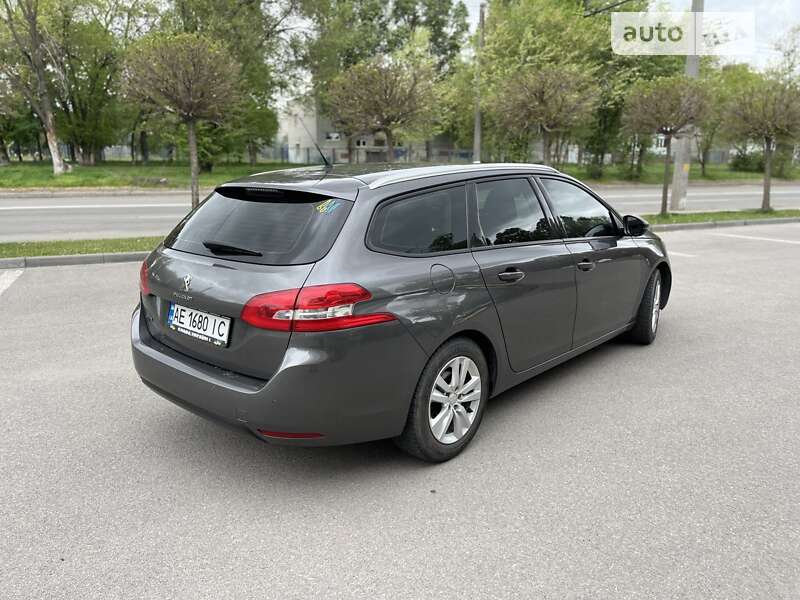 Универсал Peugeot 308 2016 в Днепре