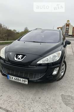 Универсал Peugeot 308 2010 в Нетешине