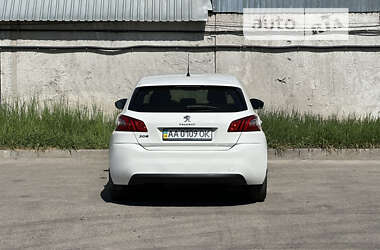 Хэтчбек Peugeot 308 2015 в Киеве