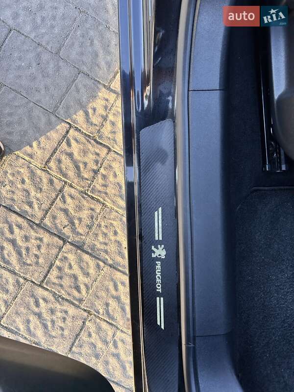 Універсал Peugeot 308 2017 в Дрогобичі