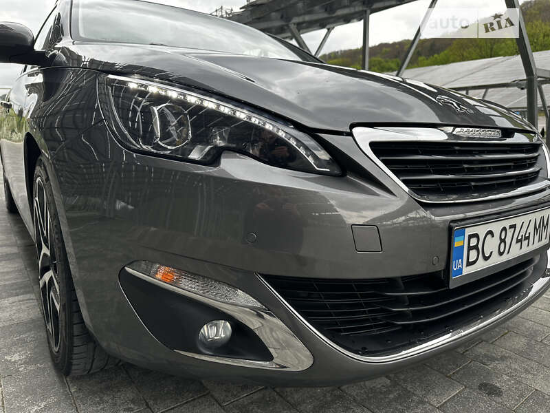 Универсал Peugeot 308 2016 в Львове