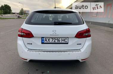 Универсал Peugeot 308 2015 в Львове