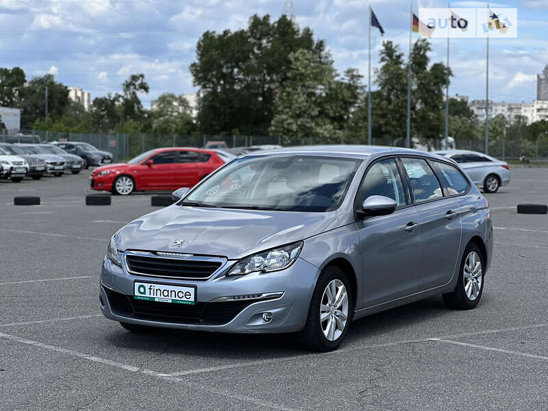 Универсал Peugeot 308 2016 в Киеве